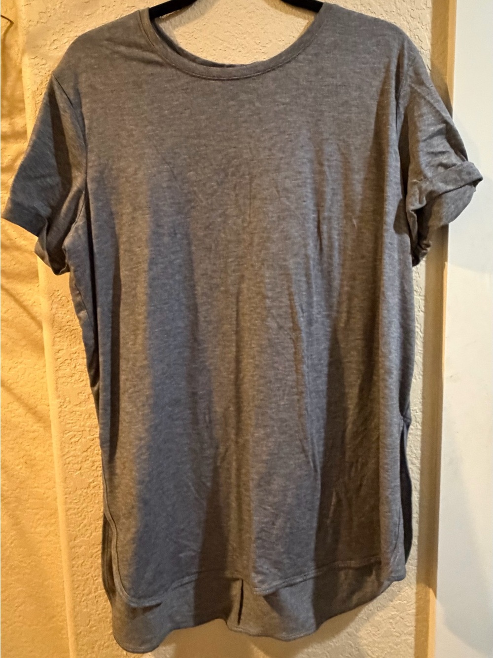 tek gear Women's Short Sleeve Crewneck T-Shirt — Gray